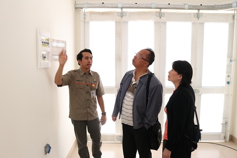 https://images-residence.summarecon.com/images/gallery/article/10092/serah terima amanda btari 2018 3.jpg